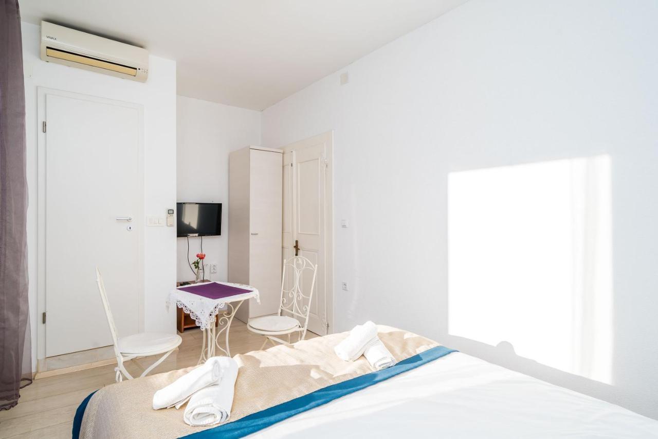 Deluxe Rooms With A Terrace View At Old City Gate Dubrovnik Ngoại thất bức ảnh