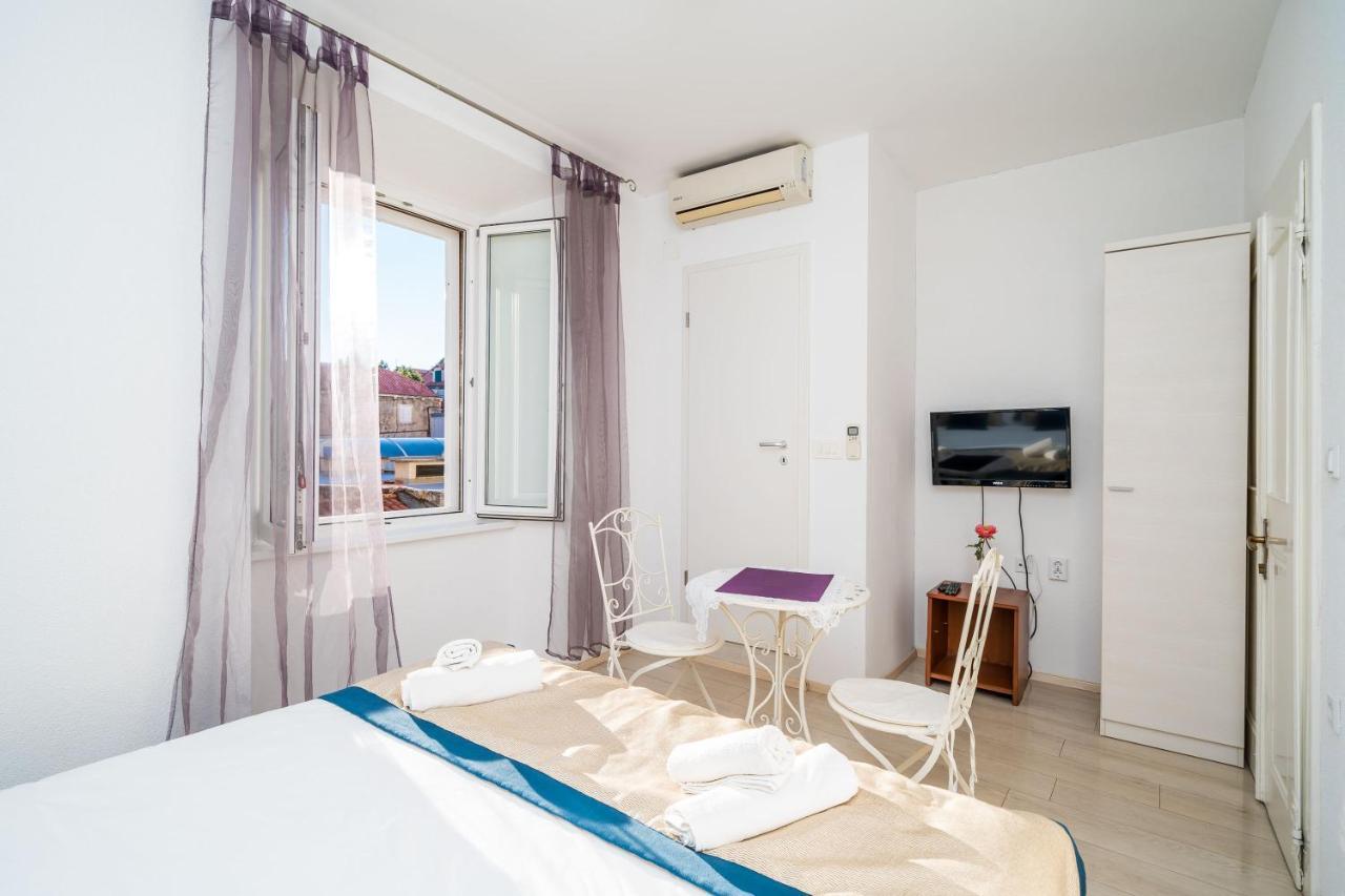 Deluxe Rooms With A Terrace View At Old City Gate Dubrovnik Ngoại thất bức ảnh