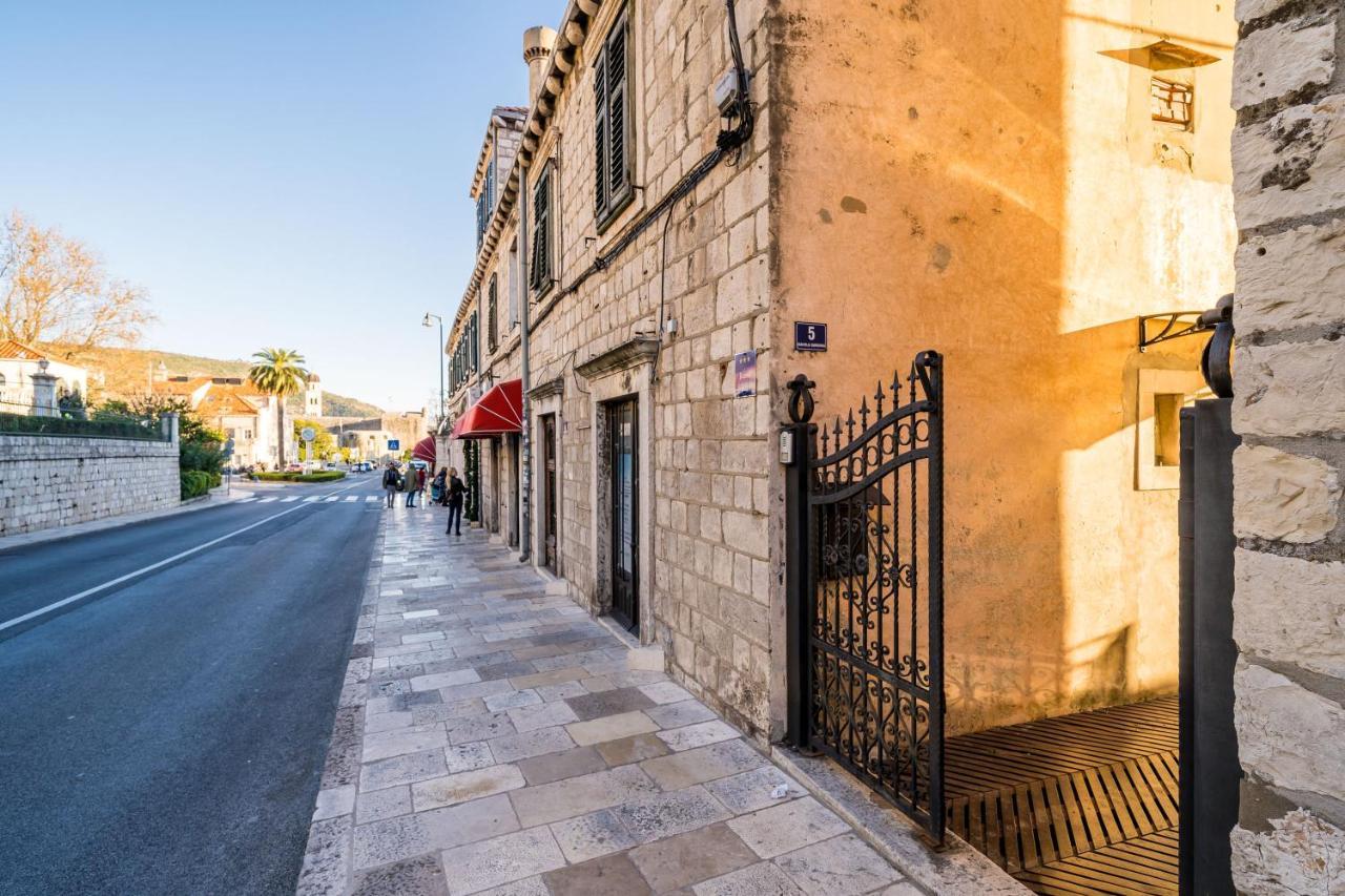 Deluxe Rooms With A Terrace View At Old City Gate Dubrovnik Ngoại thất bức ảnh